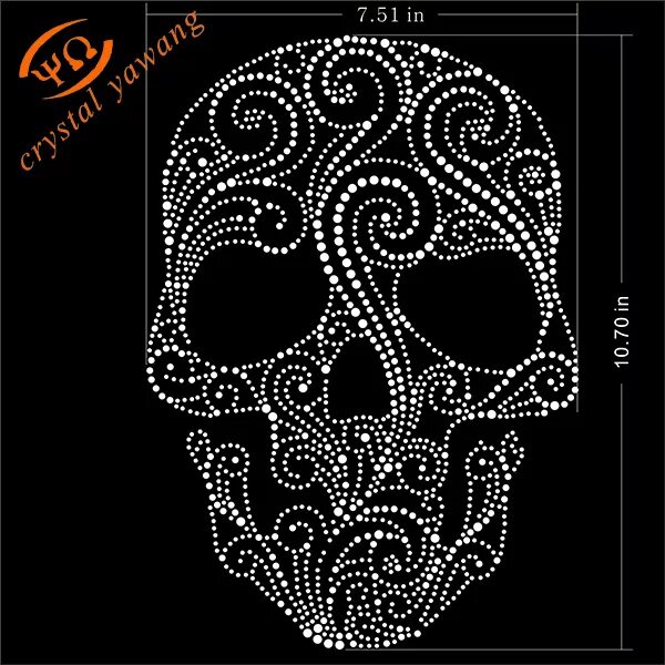 Вышивка стразами череп. Череп со стразами. Череп из страз. Череп из страз на одежде. Череп со стразами.