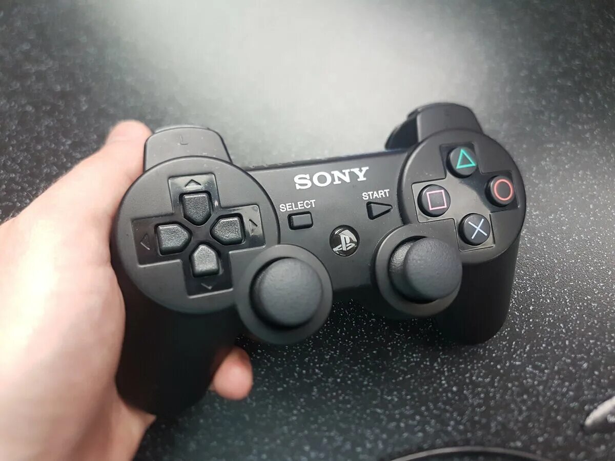 Как подключить джойстик playstation 5. Сони плейстейшен 5 2 джойстика. Джойстик сони 2 референс. Размер джойстика сони плейстейшен 3. Геймпад сони п10.