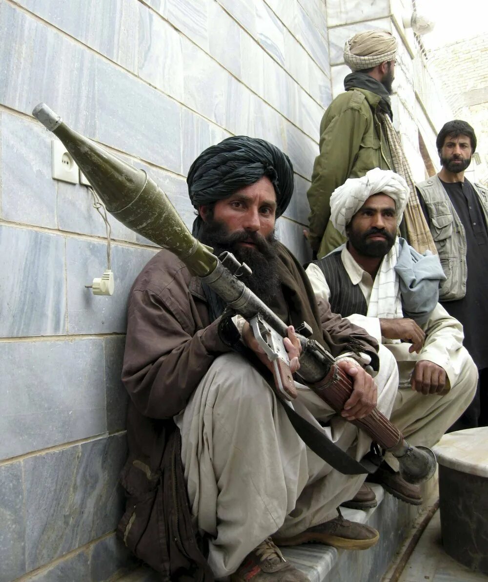 ИГИЛ Аль-Каида Талибан. Але пакистан нам нужен один