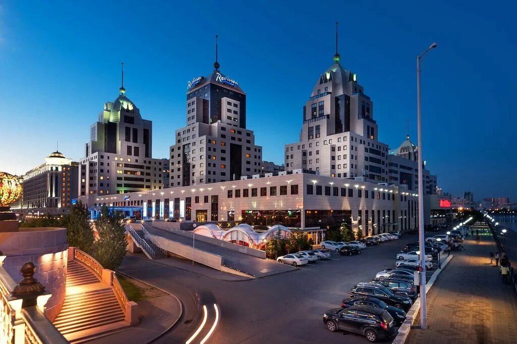 Рэдиссон город. Radisson hotel astana. гостиница рэдиссон в астане. гостиница казахстан в нурсултане.