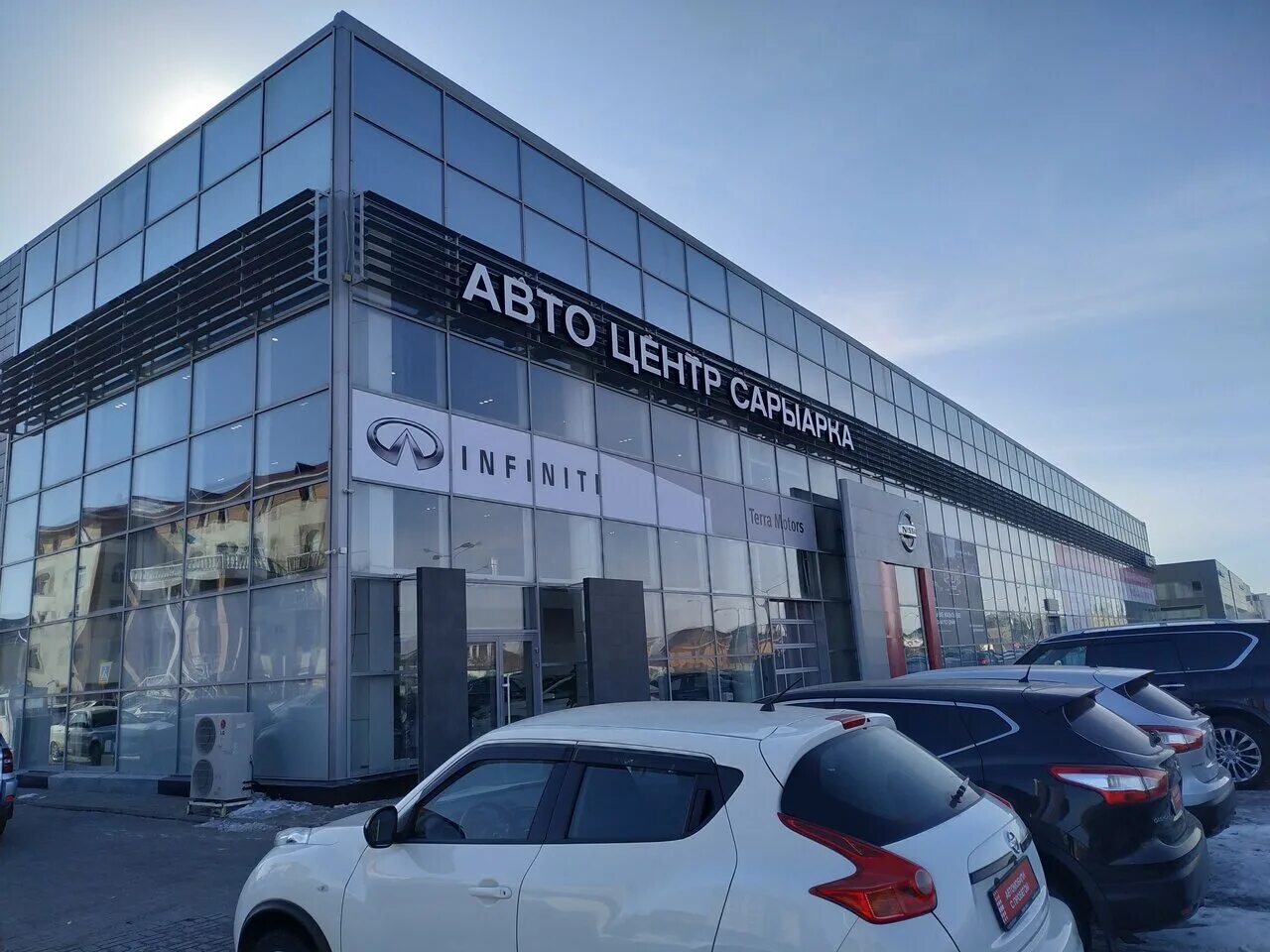 автоцентр бавария. Hyundai premium astana. казахские автосалоны. рк на автомобили автосалон. автосалон астана.