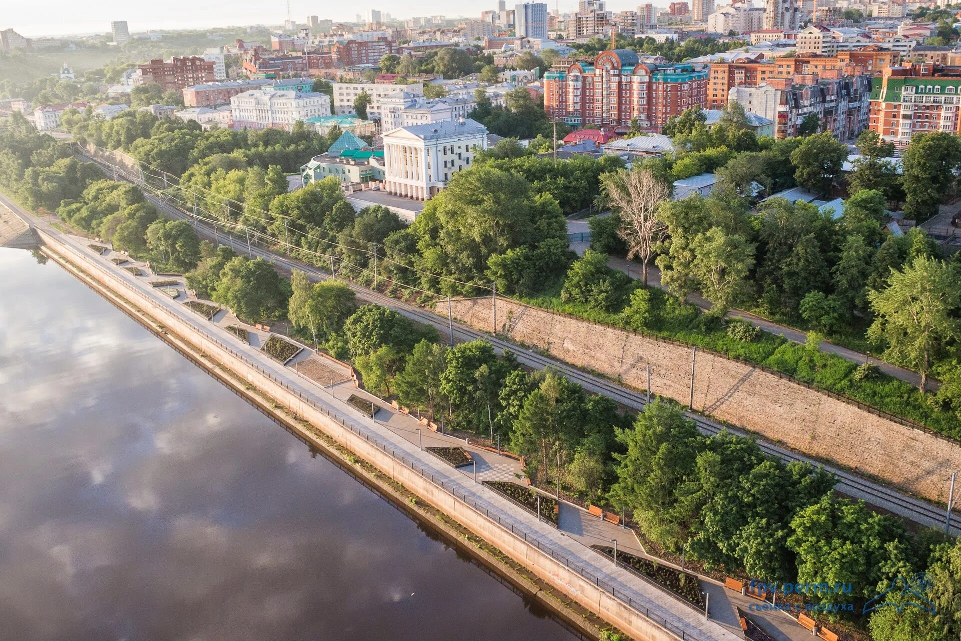 Сколько набережных