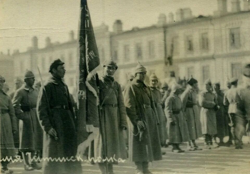 Дальний восток 1922. Запад 1922 год. Парад 1922 на красной площади. Красвоенлёты. 25 октября 1922 владивосток.