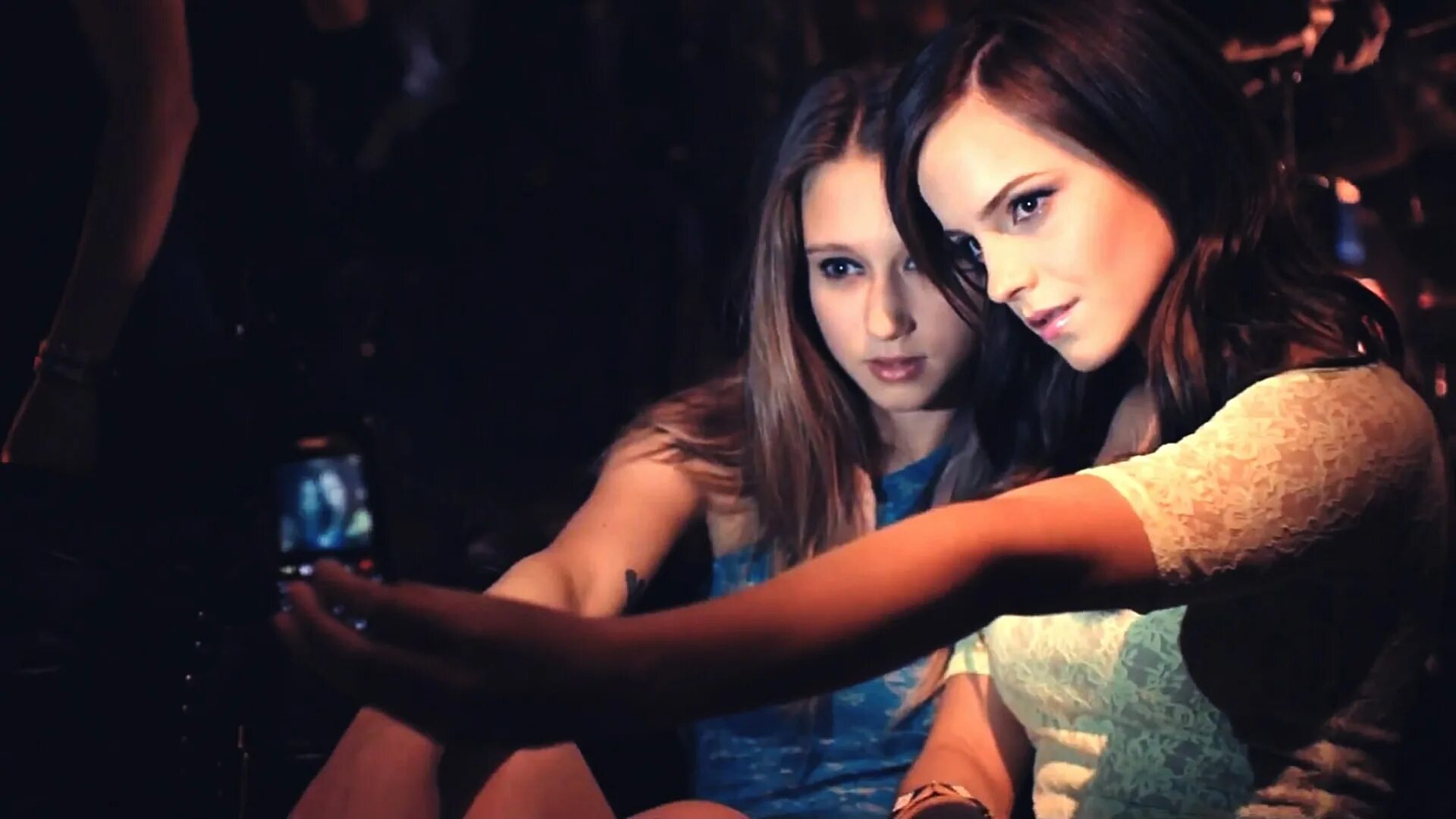 Элитное общество хорошее качество. Элитное общество (the Bling Ring) / 2013.