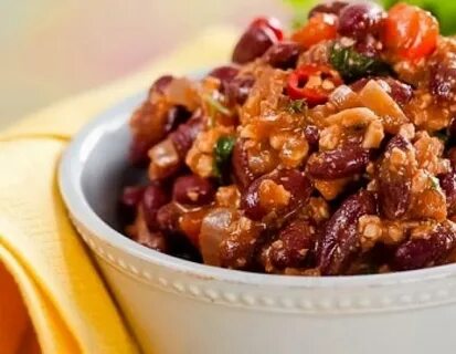 Мясо с красной фасолью консервированной