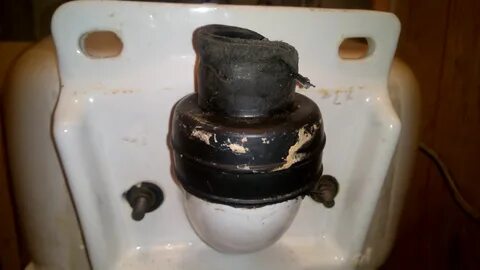 Бачок старого образца