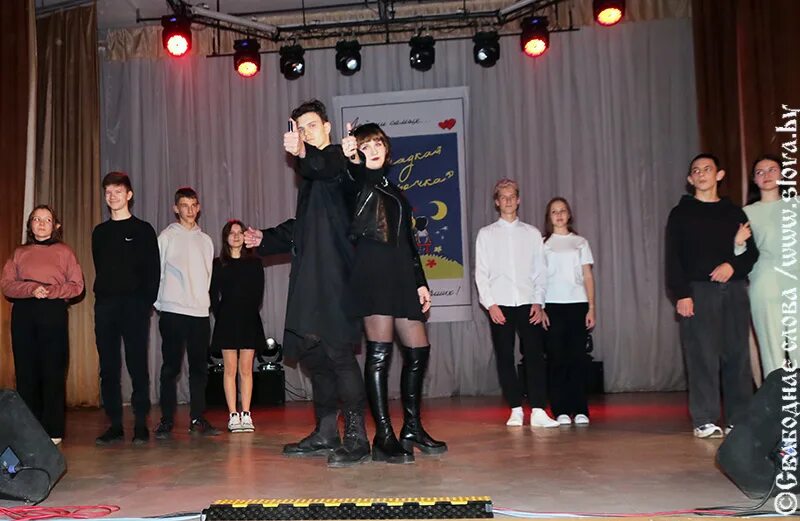 Молодежь выбирает космос группа. Молодежь выбирает космос. молодёжвыбираеткосмос. овсянкин и молодежь выбирает космос. молодежь выбирает космос исполнитель.