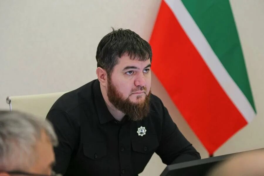 Министр здравоохранения Чеченской Республики Лорсанов Сулейман. Министр здравоохранения Чечни 2022. Министр здравоохранения Чеченской Республики 2023. Министр здравоохранения Чеченской Республики 2021.