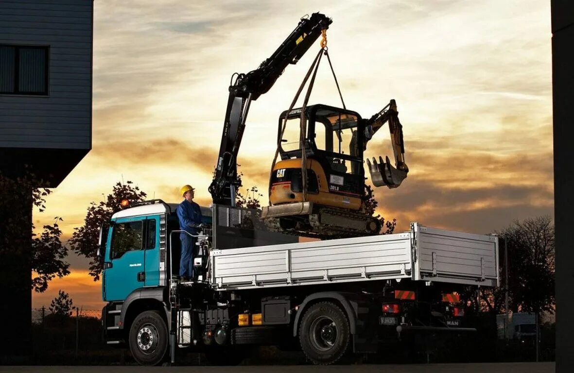 Манипулятор услуги. Хиаб 099 xs. hiab xs 099. hiab 10 тонн. манипулятор hiab 099.