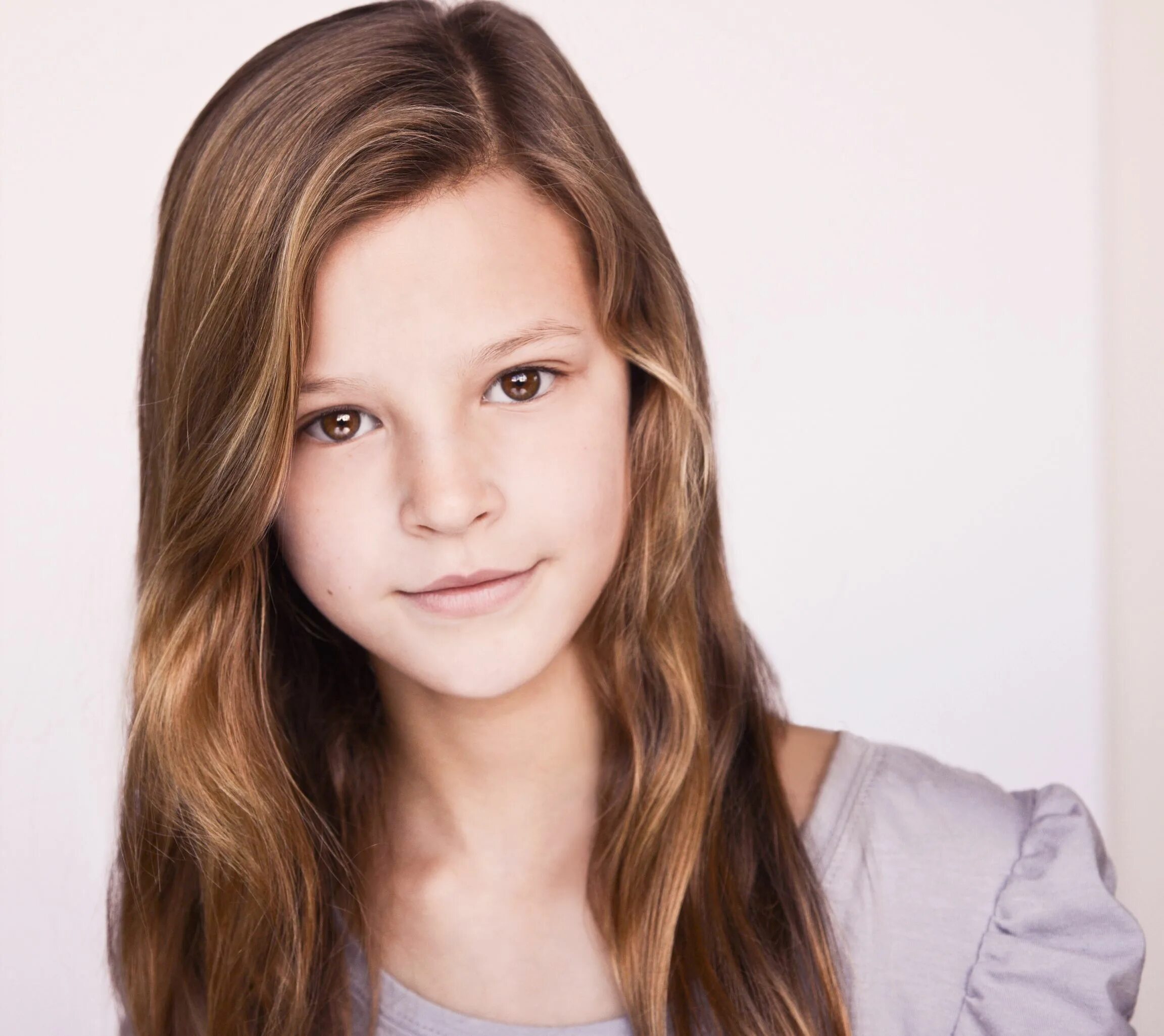 Пейтон кеннеди 2022. Очень юные актрисы. Сандра вострецова актриса. Самые молодые актеры россии девочки. Очень юные актрисы.
