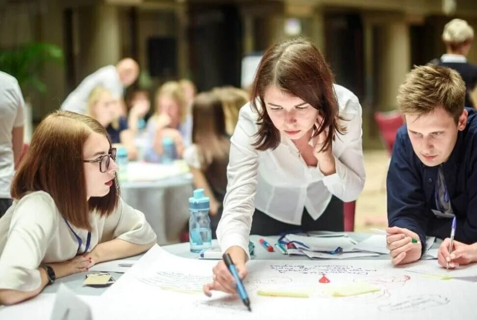 Учебная деловая игра. Деловая игра. Офисный тимбилдинг. Командный дух в коллективе. Деловые игры для студентов.