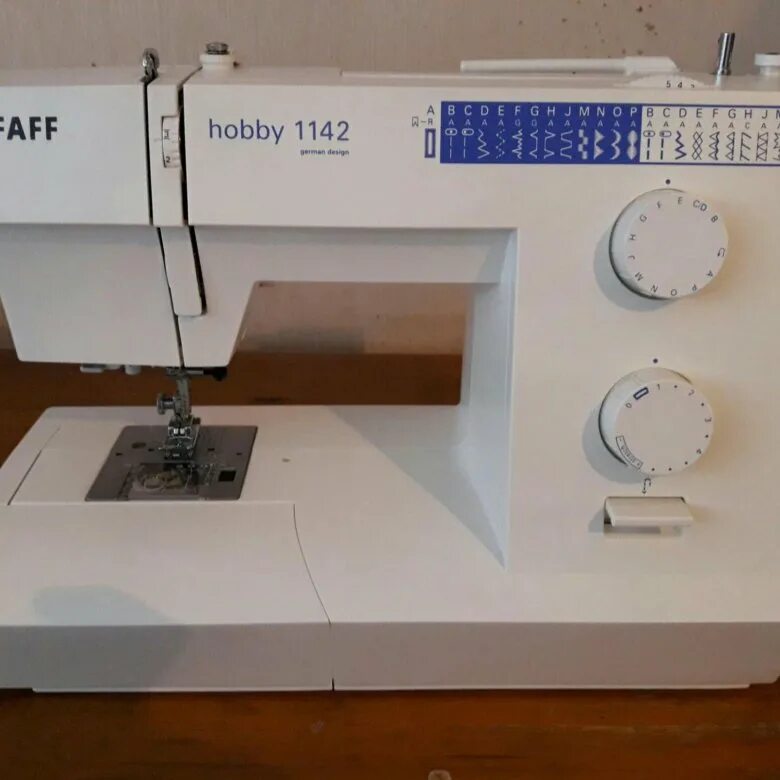 Машинка pfaff hobby 1142. Pfaff hobby 1142. Швейная машина pfaff hobby 1142. Pfaff hobby 1142. Pfaff hobby 1142 клавиша реверса.