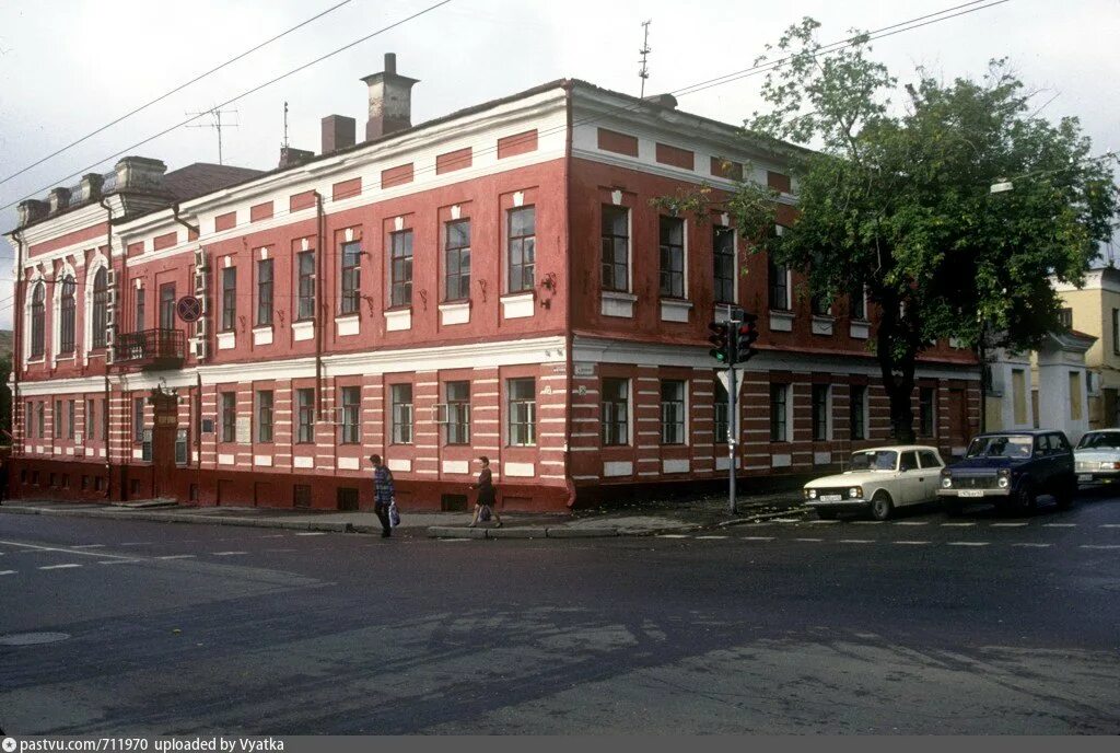 Ул спасская 34. Здание купца аршаулова. Первая музыкальная школа г. Спасская 45 киров на карте. Спасская 34 киров.