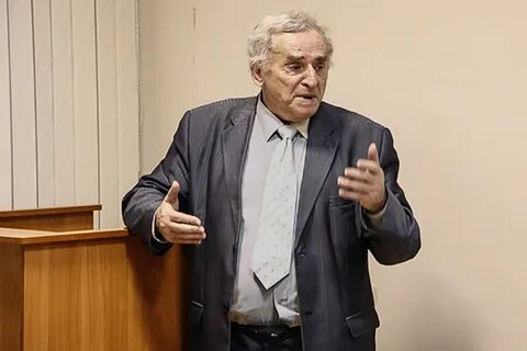 Лев отметил