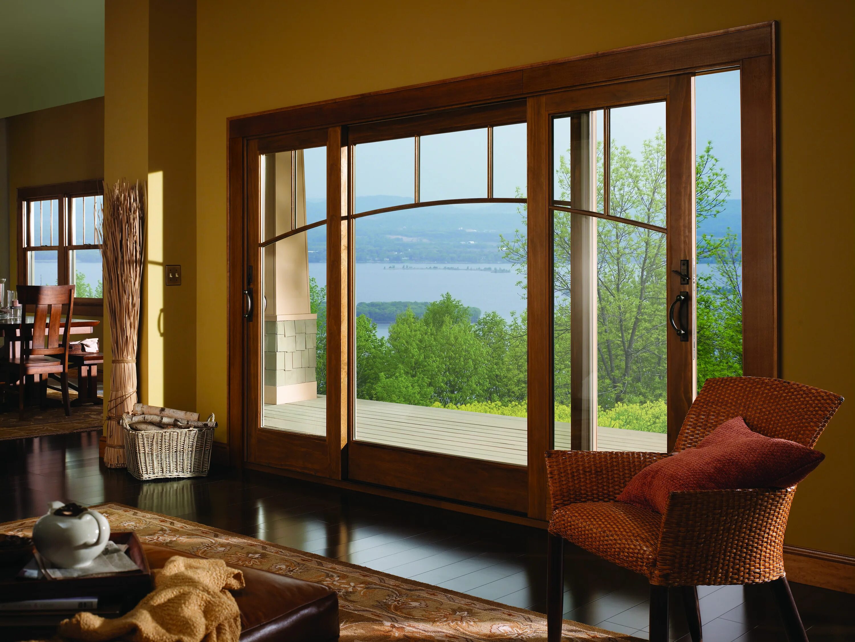 Современные деревянные окна. Красивые деревянные окна. Side window