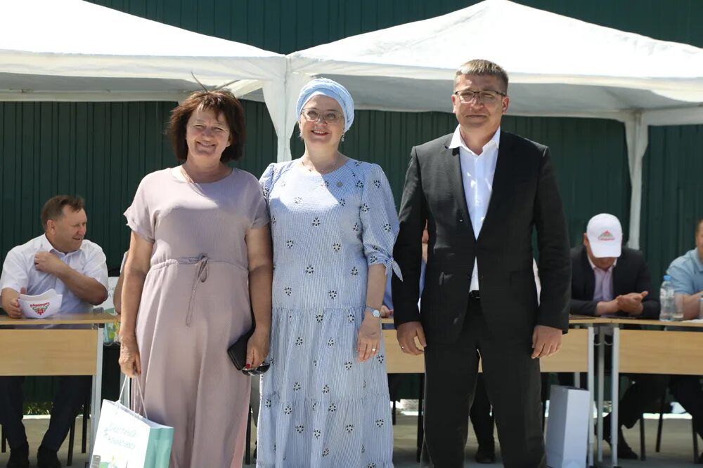 В Средней Елюзани прошли курсы по заучиванию Корана для девочек Духовное управле