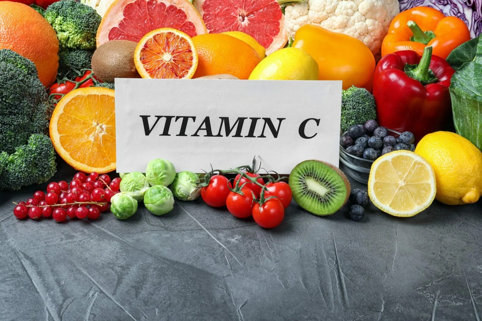 Что такое витамины. Витамин c. Витамины картинки. Факты о витаминах. Олвит витамины