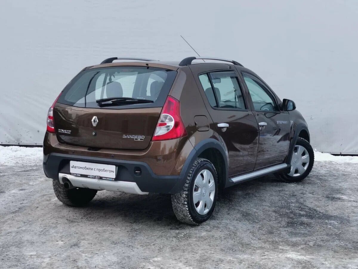 Renault sandero 2013 год. Рено Сандеро 2013. Рено Сандеро 2013г. Sandero Sport. Sandero 1 Sport.