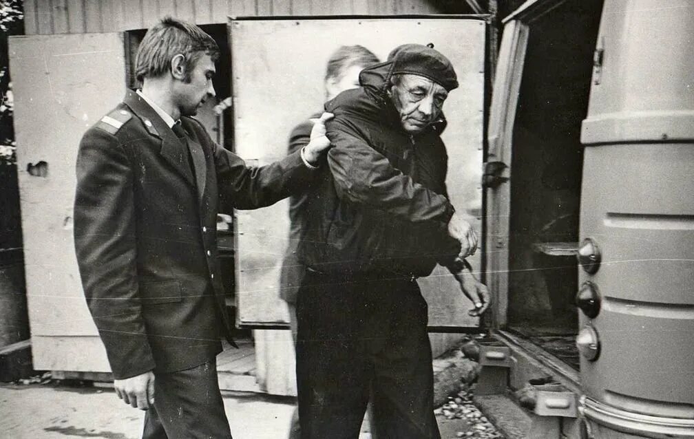 Женский вытрезвитель в ссср. Ссср женский ссср. Советские вытрезвители. Лечебно-трудовой профилакторий ссср. Советские вытрезвители.