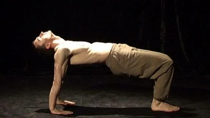 Гимнастика око возрождения 5 тибетцев. 5 тибетских жемчужин око возрождения. Гимнастика пять тибетских жемчужин. Питер кэлдер гимнастика 5 упражнений. Тибетские жемчужины упражнения видео.