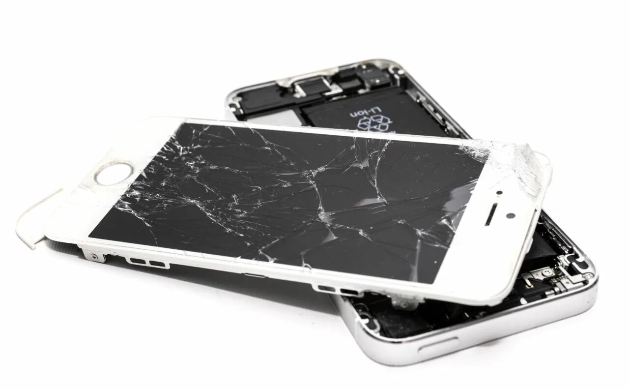 Сломанный айфон. Разбитый смартфон. Разбитый айфон. Разбит экран телефона.