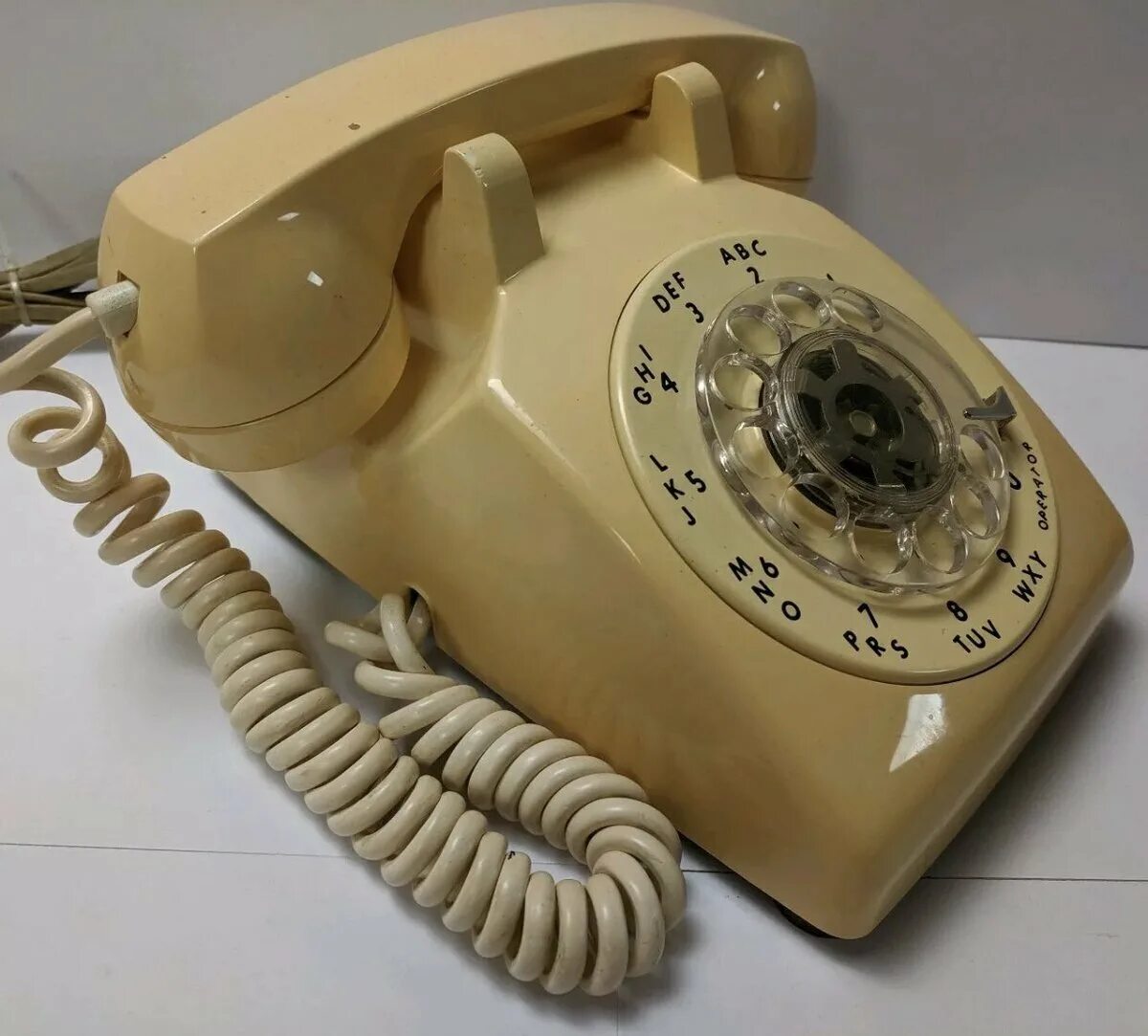 Motorola 80s Phone. Телефонный апарт дисковый. Американский телефонный аппарат. Телефон 80-х. Крым телефон стационарный