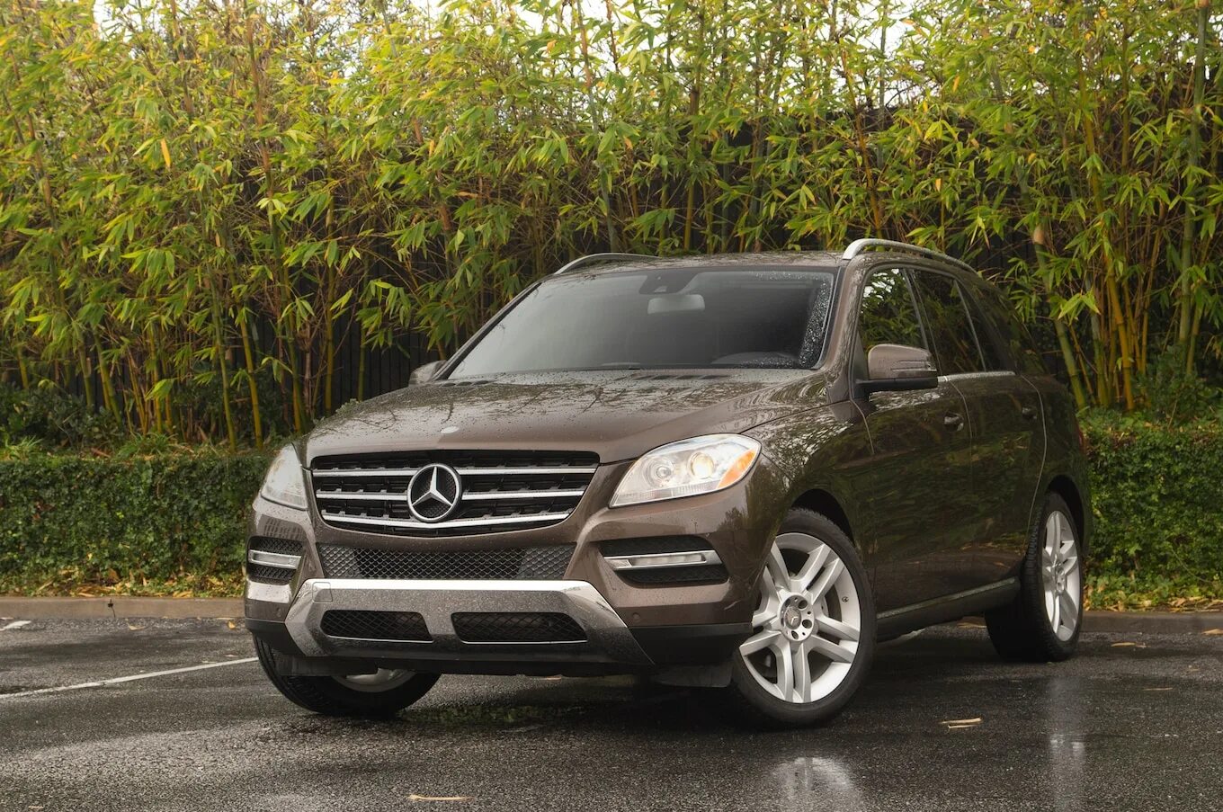 Мл 350 видео. Mercedes benz ml 350 bluetec. mercedes benz ml 350 2014. мерседес мл 350 2014. mercedes ml 350.