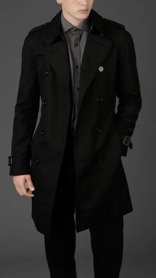 Мужчины в черных плащах. Бушлат Burberry Brit. Burberry Brit бушлат мужской. Trench Coat Hood Winter мужской. Trench Coat мужской черный Hood.