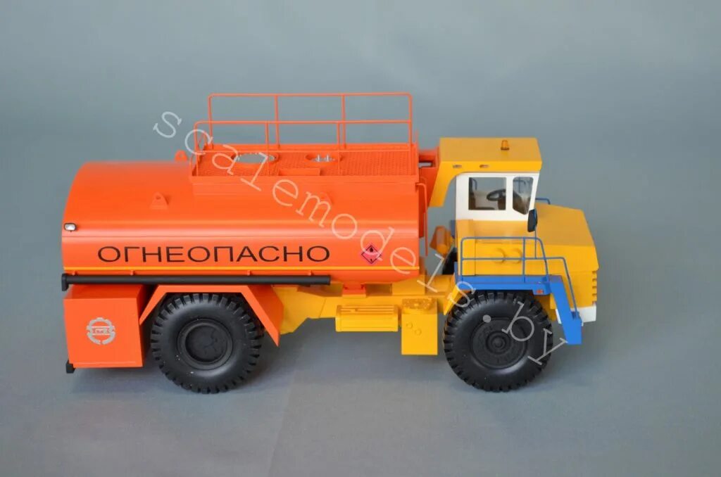 краз 256 топливозаправщик. белаз-7958. белаз 7958тз-35. тз 35. тз 35.