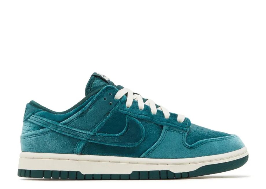 Nike Dunk Atomic Teal. Nike Dunk зеленые бархатные. Найк вельвет. Nike бархатные кроссовки. Бархатные найки