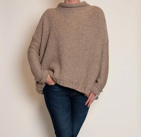 Свитер оверсайз с рукавом реглан спицами схема вязания. Пуловер оверсайз wendy (6147). Вязаный свитер женский реглан. Свитер оверсайз женский спицами. Оверсайз реглан спицами.