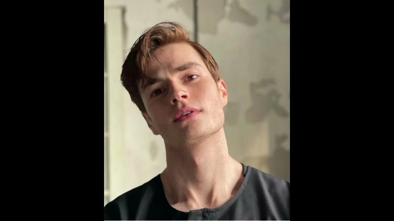 Мелис минкари. Recep usta актер. Реджеп уста берк. Реджеп уста и мелис. Мои братья мои сестры сериал берк.