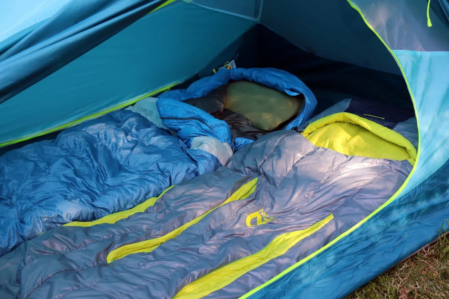 Спальник тент бест. Coleman 6 person. Мешок для палатки. Спальный мешок nova tour камуфляж. Спальный мешок no brand tsl001.