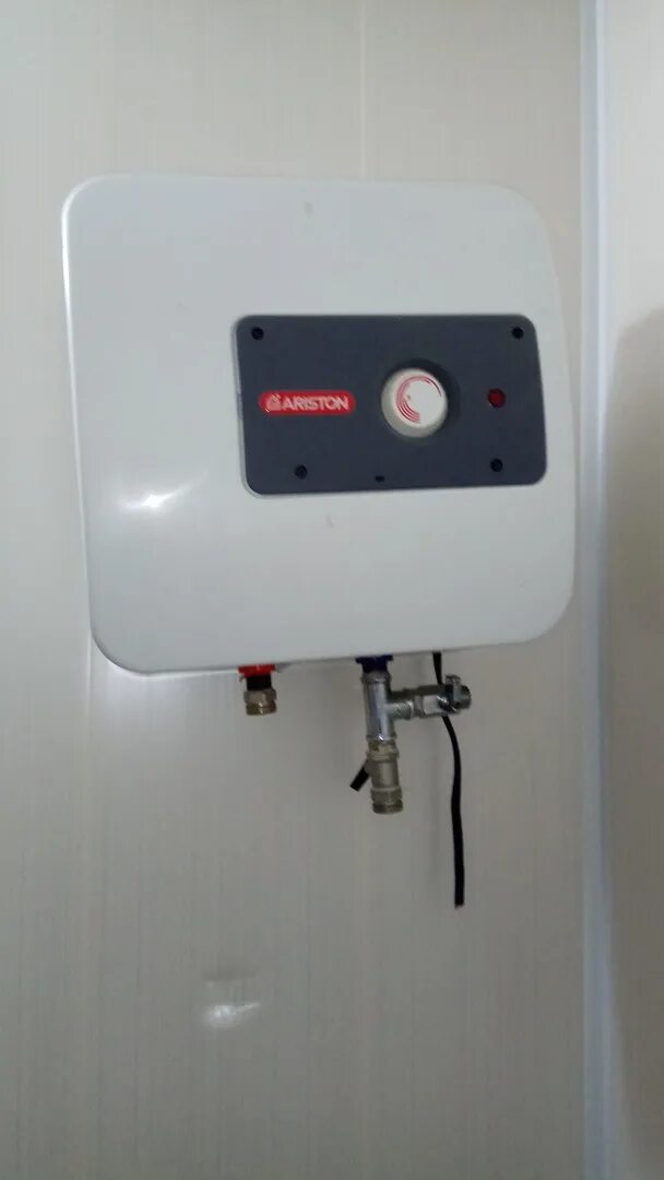 Ariston работа. Водонагреватель Аристон SG 10 or. Ariston SG 10. Водонагреватель Аристон SG 30 or. Ariston SG 10 or.