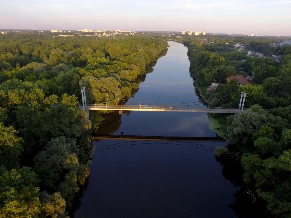 Река Десна Брянск. Река Десна Трубчевск. Река Десна в городе Брянске. Трубчевск Десна мост. Погулять брянске