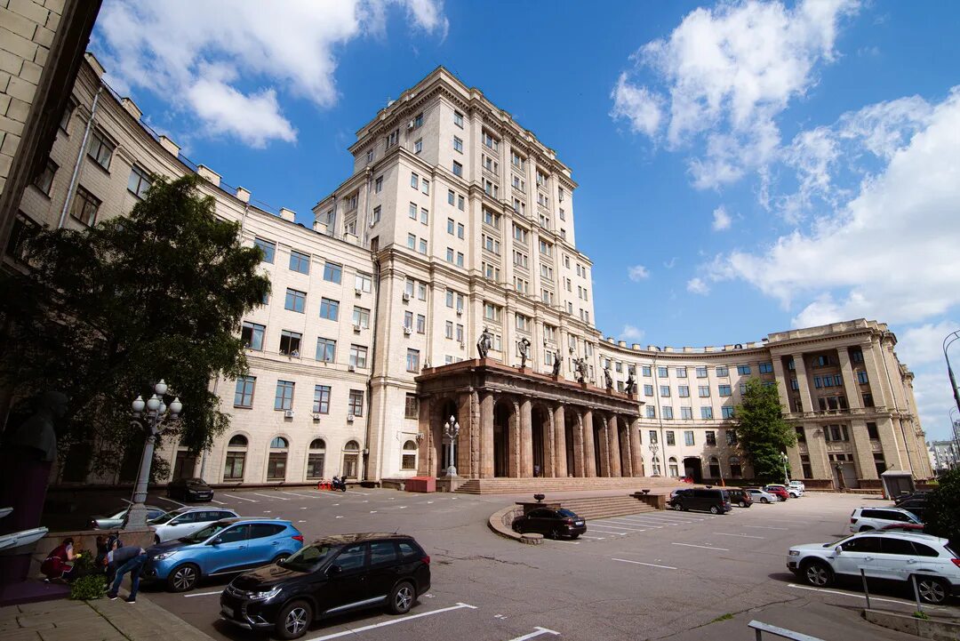 московский государственный университет им. э. H. московский государственный технический университет им. н.