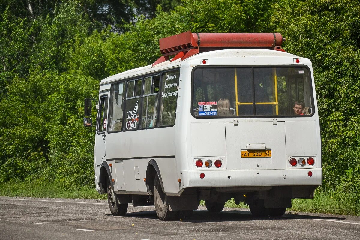 Паз 42 34. ПАЗ 32054 Кемеровская область. Берёзовский Кемеровская область ПАЗ 32054. Бампер задний ПАЗ 32054. ПАЗ Кузбасс.