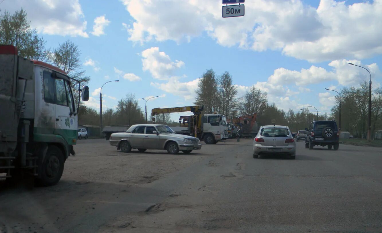 Дублер ул. Лукашевича. Перекресток Крупская Лукашевича. Омск 2000 год Лукашевича. Крупская дублер Лукашевича Омск.