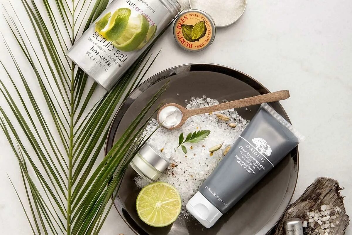 Шампунь. Косметика натуральная органическая. Ив роше эстетика. Экологичная косметика. Ив роше уходовая косметика.