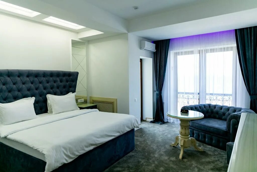 Голден дербент. Шеболдаева, 5а, дербент. Golden beach дагестан избербаш. Гостиница golden beach в дербенте. Гостиница golden beach в дербенте.