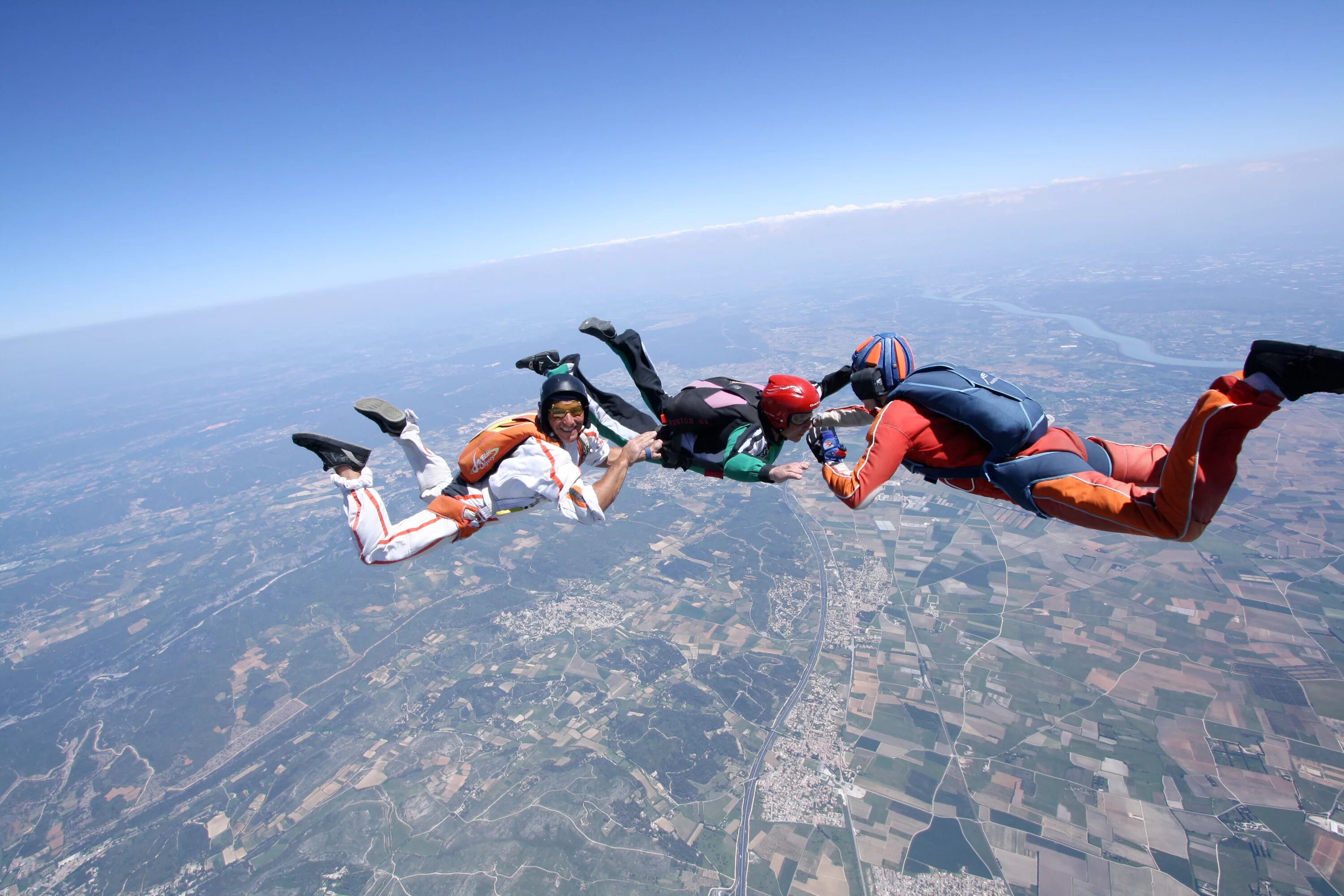 First jump. Черногория Skydive. Прыжок с парашютом. Прыжок с парашютом aff. Прямоугольный парашют.