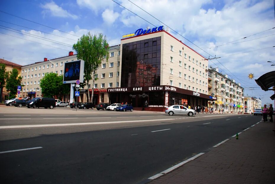 Десна брянск сайт. Гостиница Десна Брянск. Десна просп. Ленина, 39, Брянск. Гостиница Десна Брянск фото. Проспект Ленина д 39 Десна.