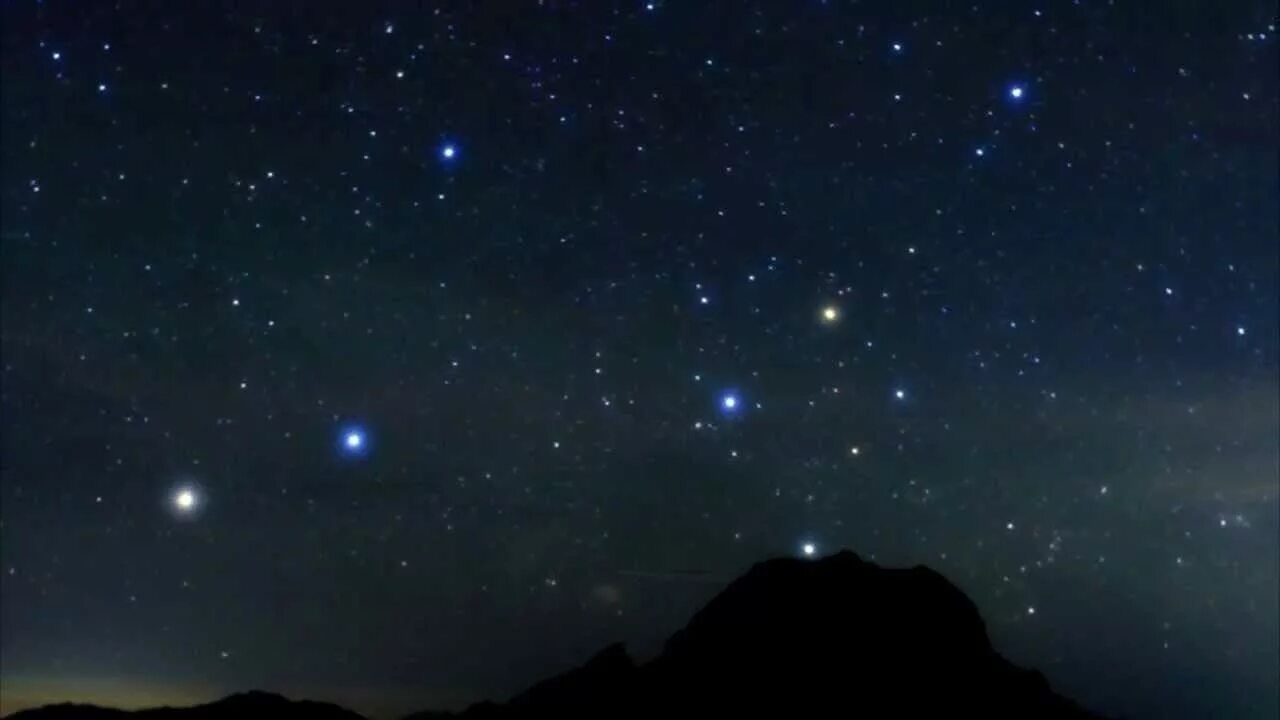 Самая яркая звезда в ночном небе 4. Бетельгейзе на ночном небе. яркая звезда. южный крест на ночном небе. самая яркая звезда ночного неба.