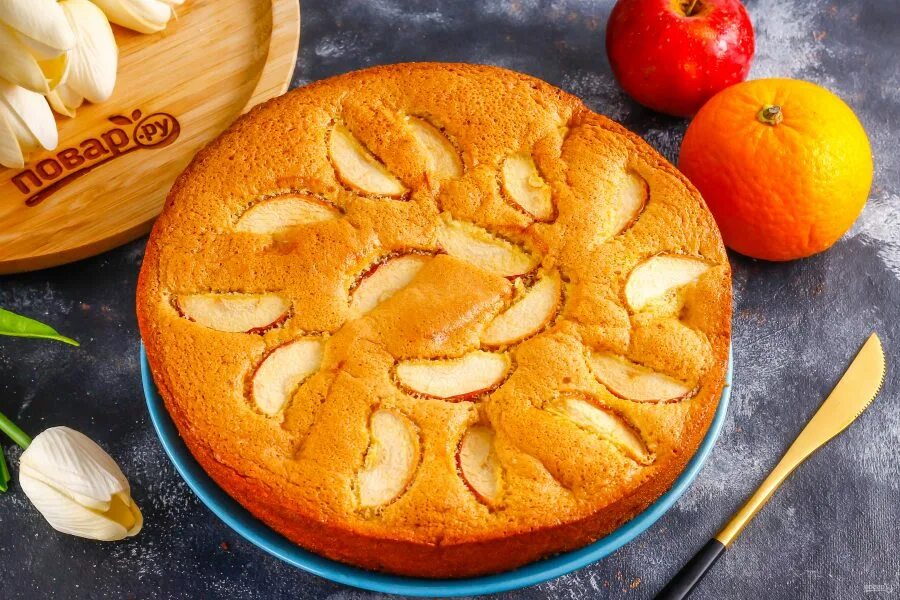 Шарлотка с яблоками рецепт пошагово. Мандариновая шарлотка. Шарлотка с мандаринами. Шарлотка с яблоками и мандаринами. Пирог с яблоками и мандаринами.