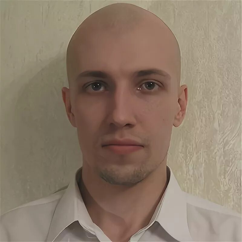 Лыс что там. Лысый дядя. лысый дядька психолог. лысые дядьки фото. лыс лысый дядя.