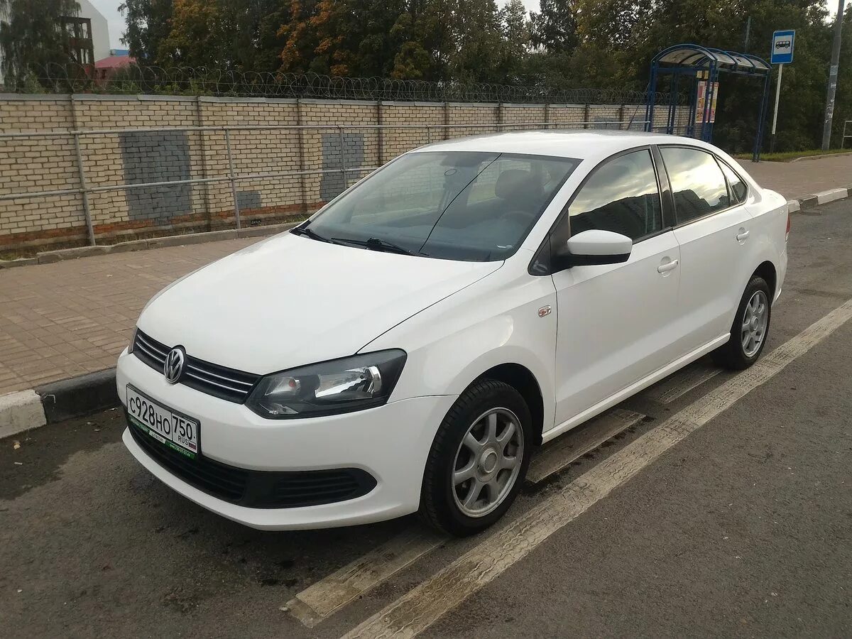 Vw polo отзывы. Фольксваген поло плюс 2018. Volkswagen Polo плюсы и минусы. Фольксваген поло Drom. Фольксваген поло отзывы.