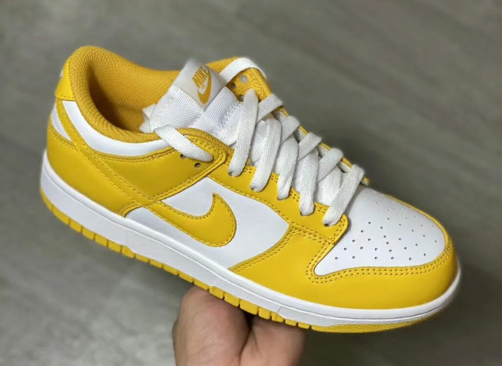 Найк 1 лоу. Nike Air Dunk Low 1. Nike Dunk SB Low Green Yellow. Nike SB Dunk Low. Nike Dunk Low Yellow.