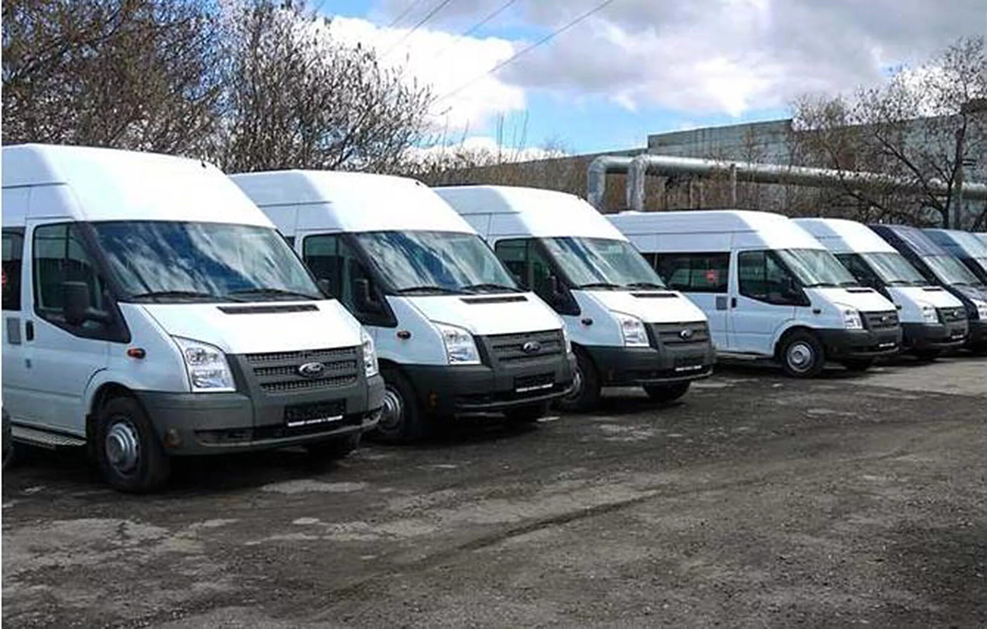 Маршрутные перевозки. Маршрутная газель. Мосгортранс mercedes sprinter. Маршрутные такси в брянске марки машин. Пассажирский автобус.