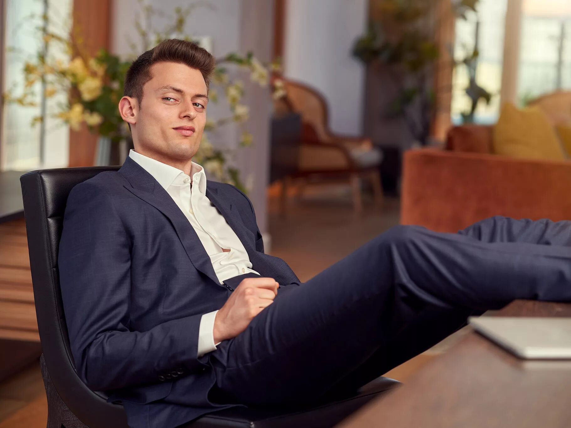Молодые миллиардеры. Молодой миллионер. молодые миллионеры. самые молодые миллионеры.