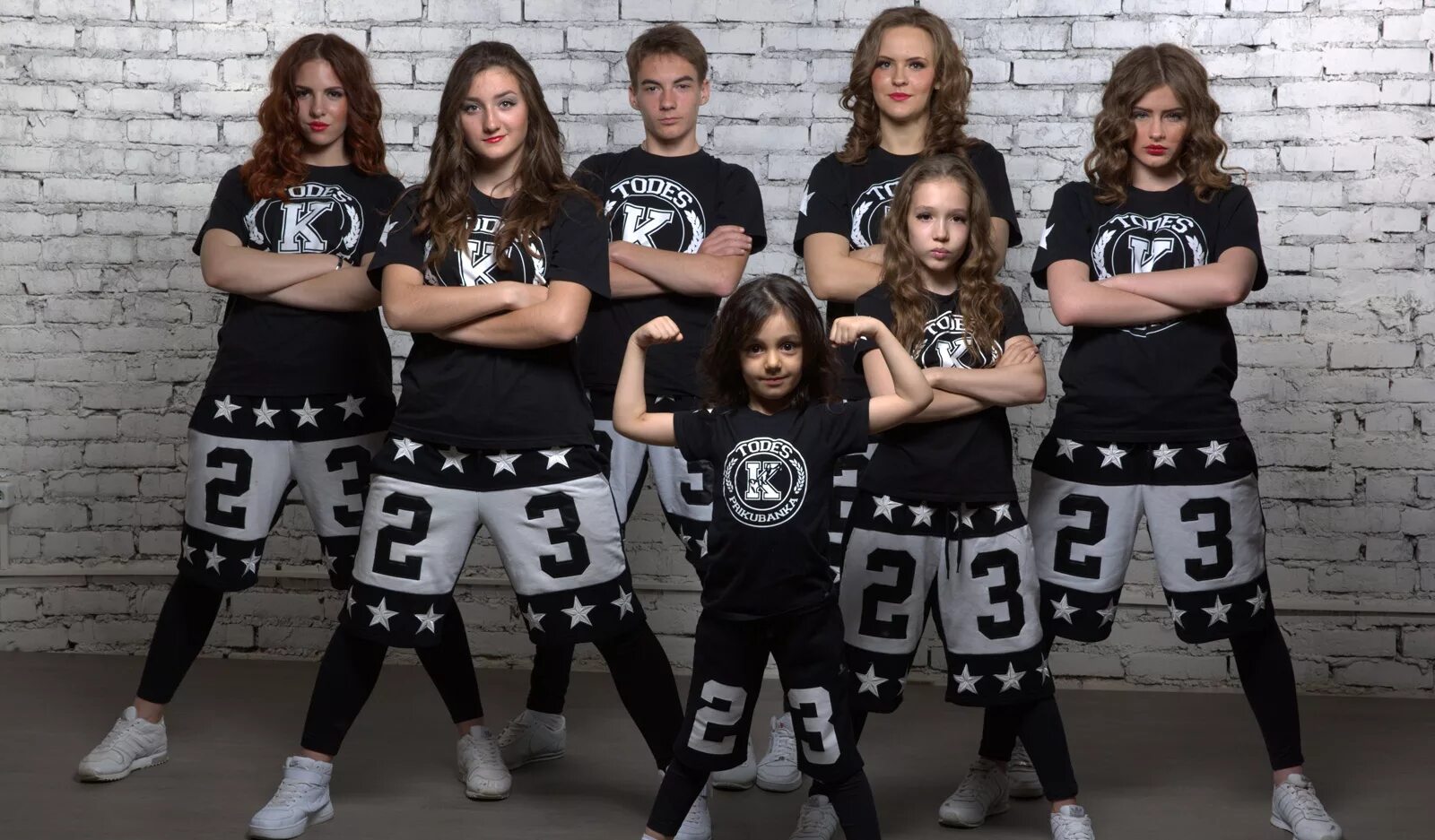 Todes wear одежда. Todes wear одежда. Тодес wear. Анна духова тодес. Тодес веар интернет.